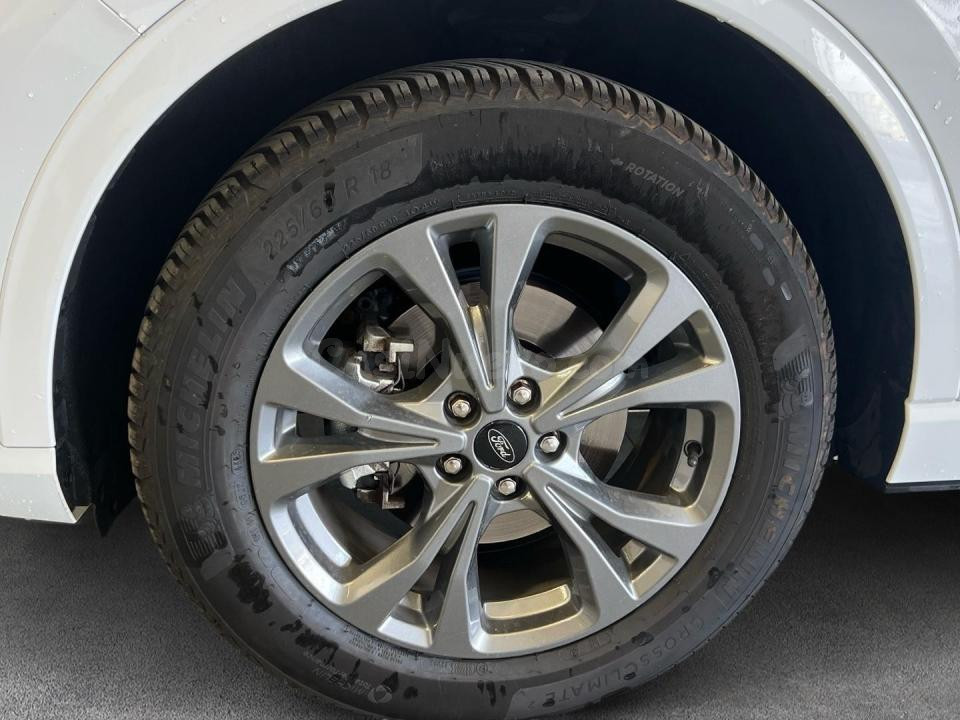 Ford Kuga - foto 5
