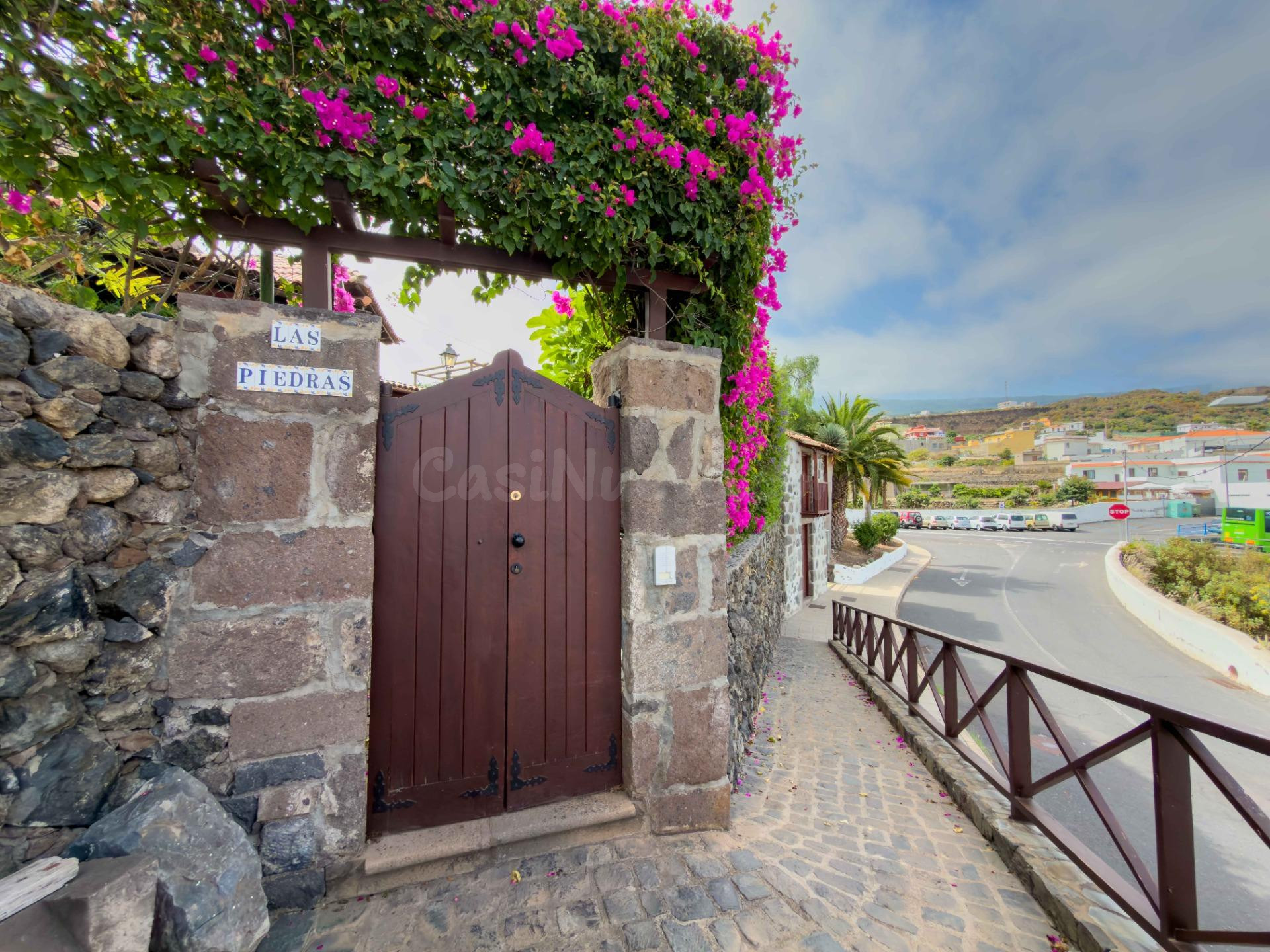 CASA EN VENTA + TERRENO EN ICOD DE LOS VINOS - foto 2