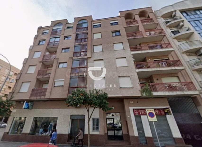 Piso alquilado en Gandia (Valencia) - foto 2