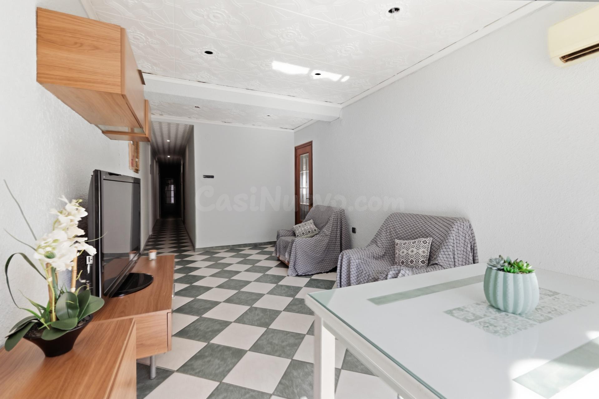 Piso de 114 m2 construidos con 3 habitaciones, balcón y tras - foto 4