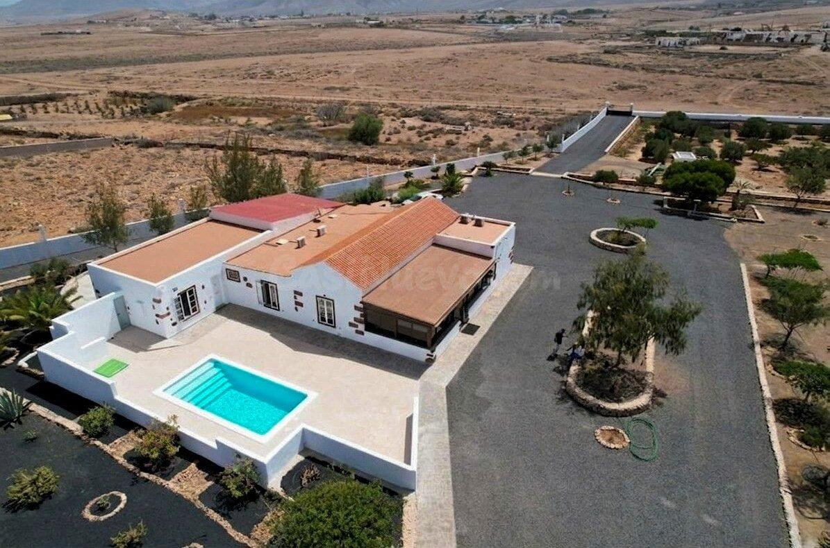 Villa Rural Excepcional con Casa de Invitados, Piscina Priva