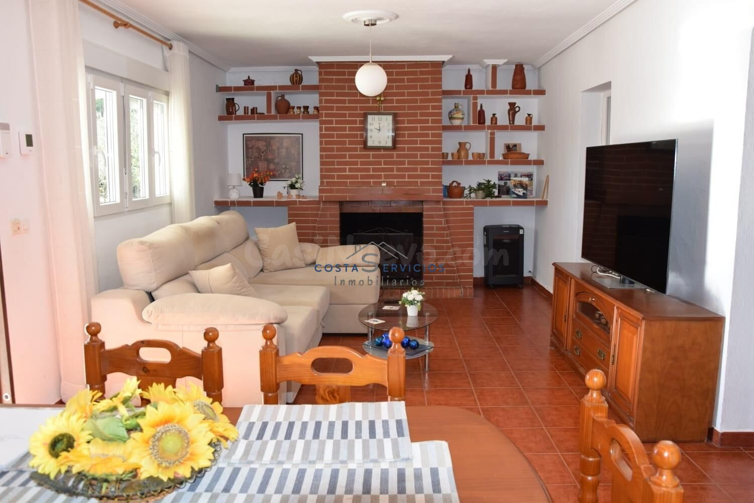 Finca con vivienda reformada y piscina - foto 4