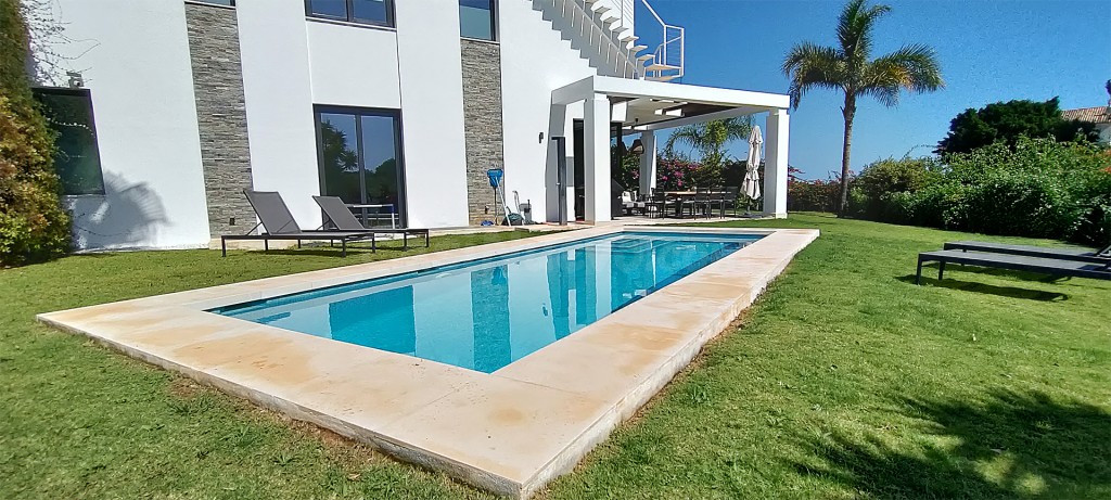 Casa-Chalet en Venta en Sitio De Calahonda Málaga - foto 2