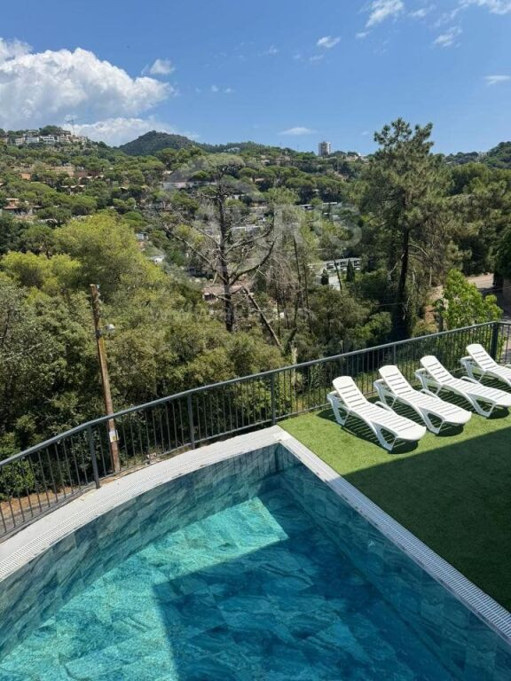 Chalet Independiente en Lloret de Mar - foto 2