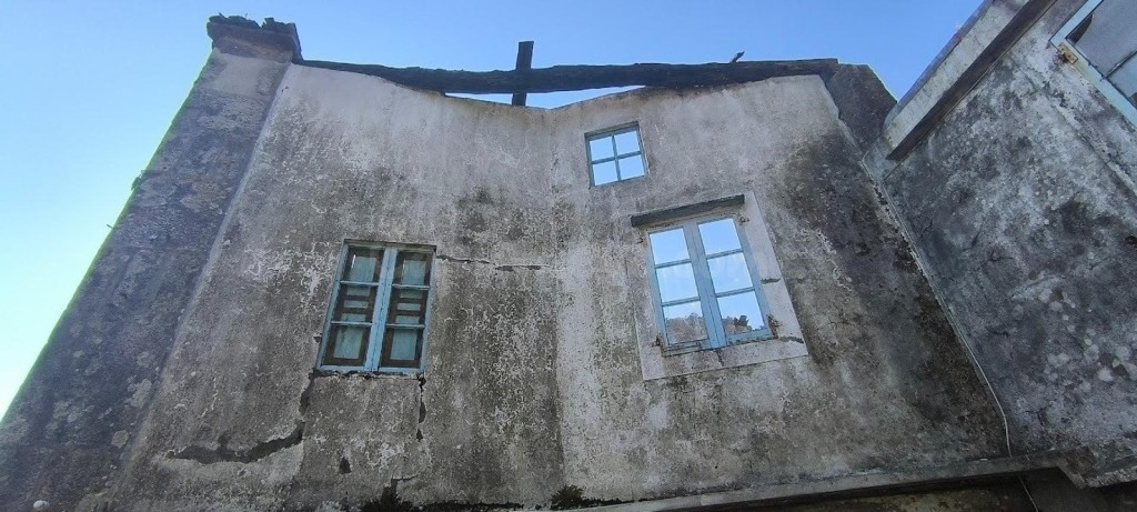Casa de piedra con potencial a precio increíble - foto 5