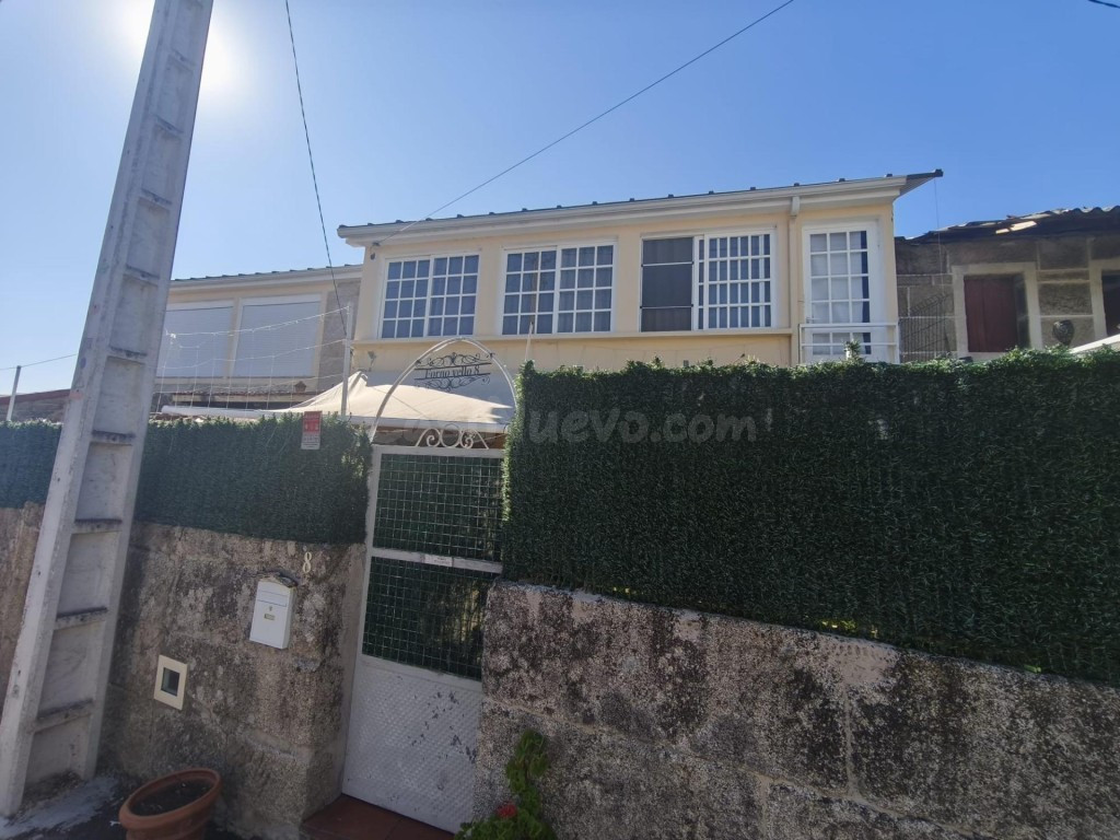 Casa de piedra con piscina y encanto en O Carballiño - foto 3