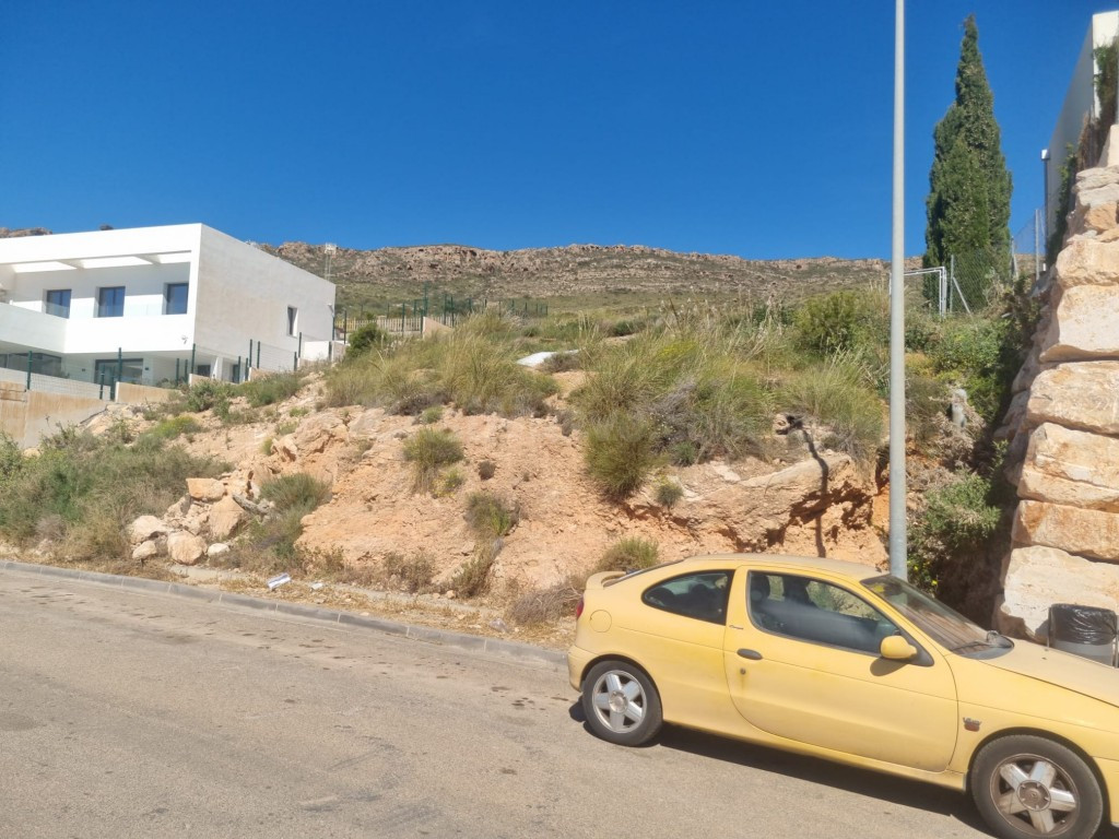 Solar residencial en Venta en Envia, La Almería - foto 2