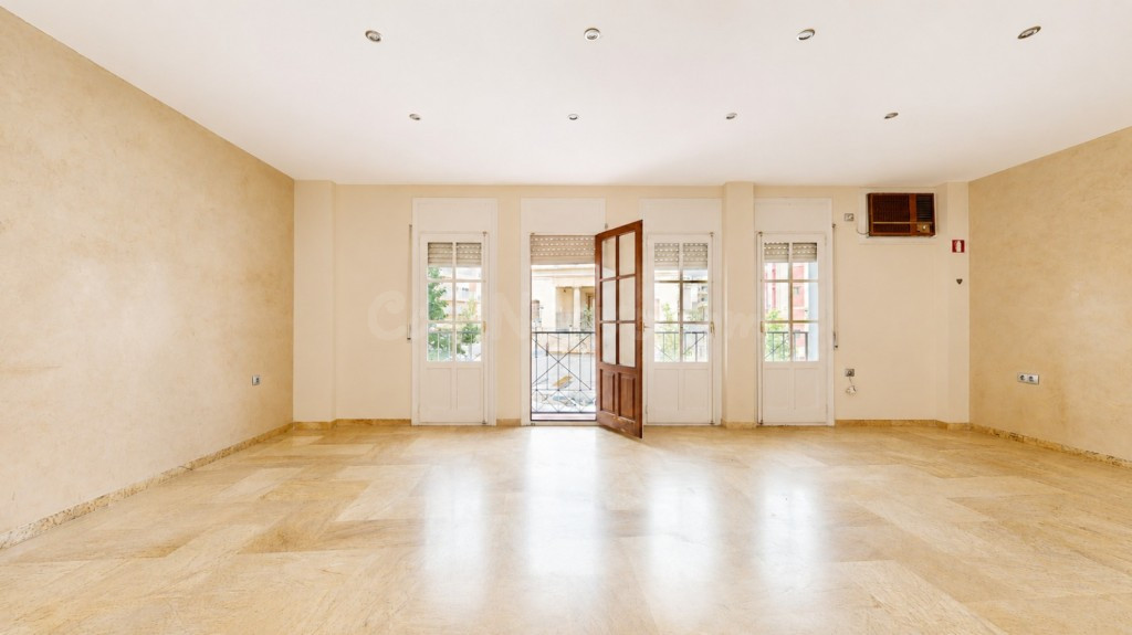 Piso en Venta en Berja Almería