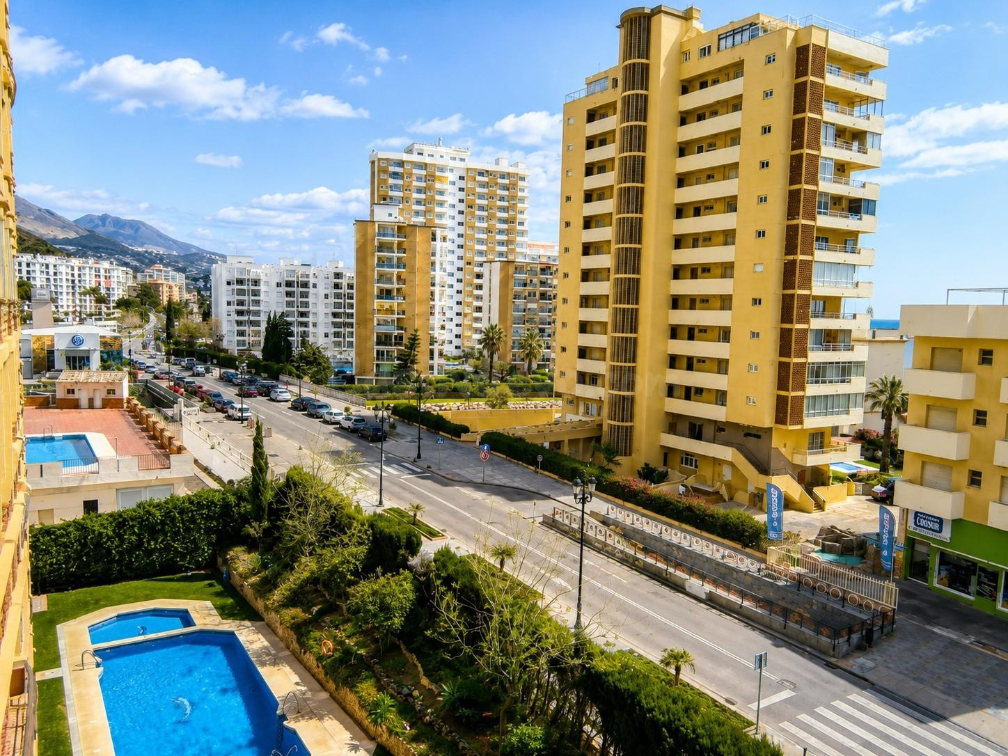 Apartamento con vistas al mar a 150 m del Paseo Marítimo – L