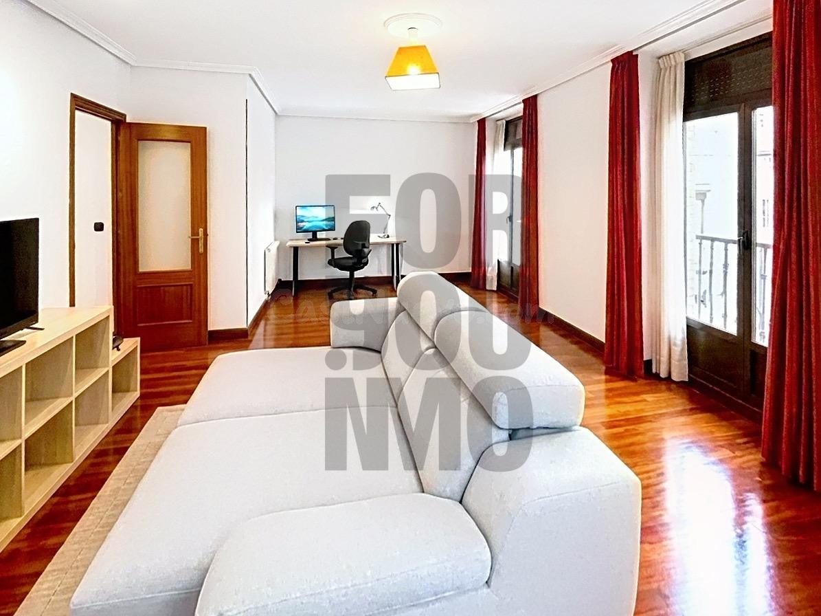 Atractivo Apartamento en la Parte Vieja de Donostia - San Sebastián