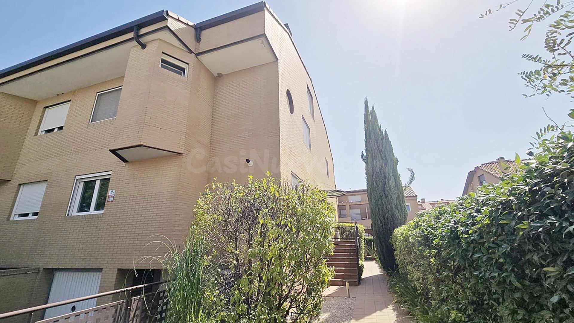 ¡EN ALQUILER PARA ESTUDIANTES! habitaciones EN CHALET CON REFORMA RECIENTE EN VILLANUEVA DE LA CAÑADA.