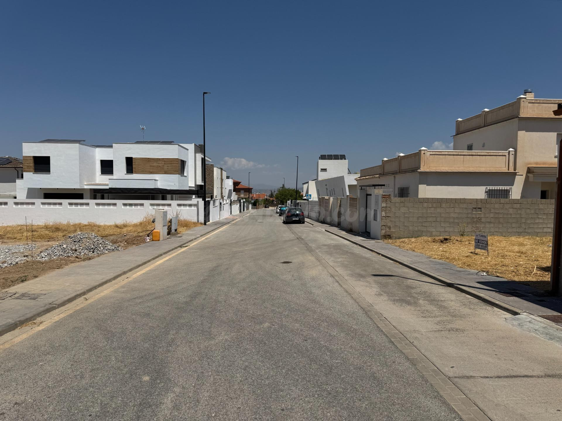 Terreno urbano en Ogíjares cerca del centro de salud - foto 4