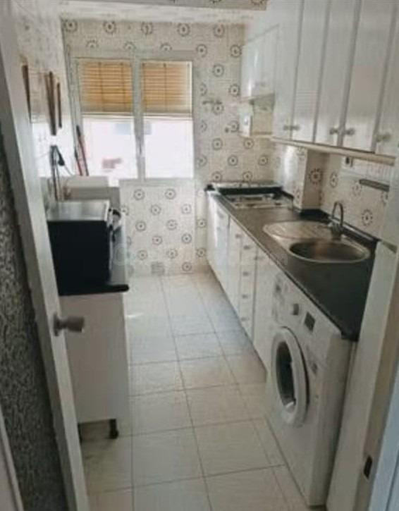 Zona Sur Reina Mercedes, junto Facultades. Excelente vivienda de 3 habitaciones se alquila. ESTUDIANTES.