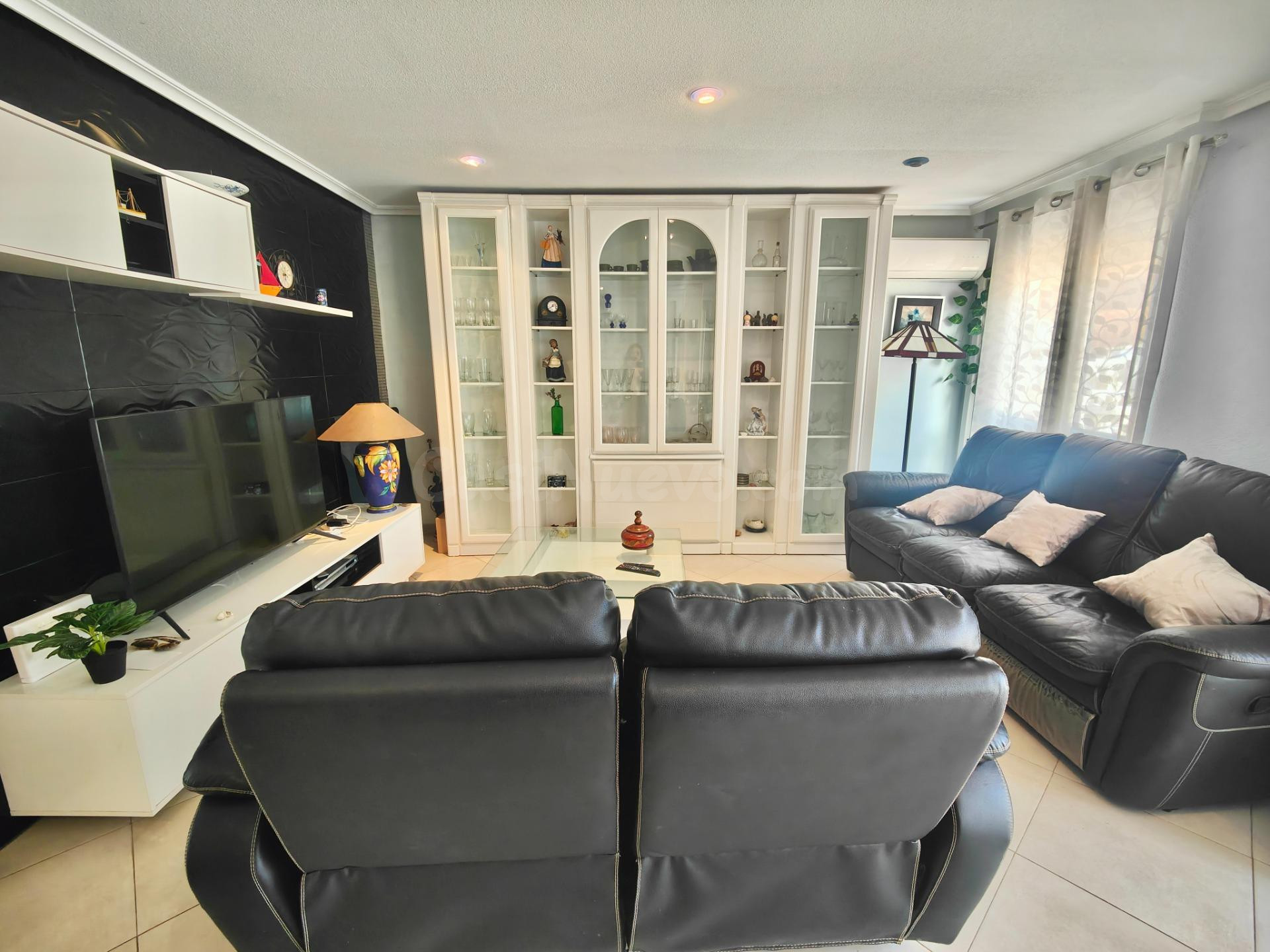 AMPLÍSIMO DOBLE ADOSADO, MUY CERCA DE LA PLAYA - foto 4