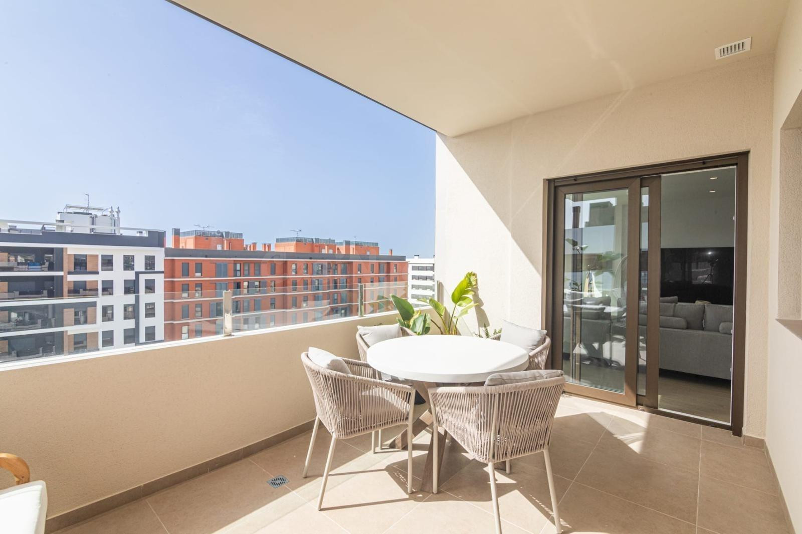 Exclusivo ático en esquina junto a El Corte Inglés de Elche - foto 5
