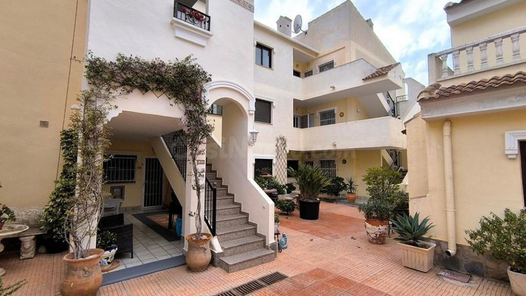 Venta de piso en Ciudad quesada, de 77m2 con 2 dormitorios y 1 baño