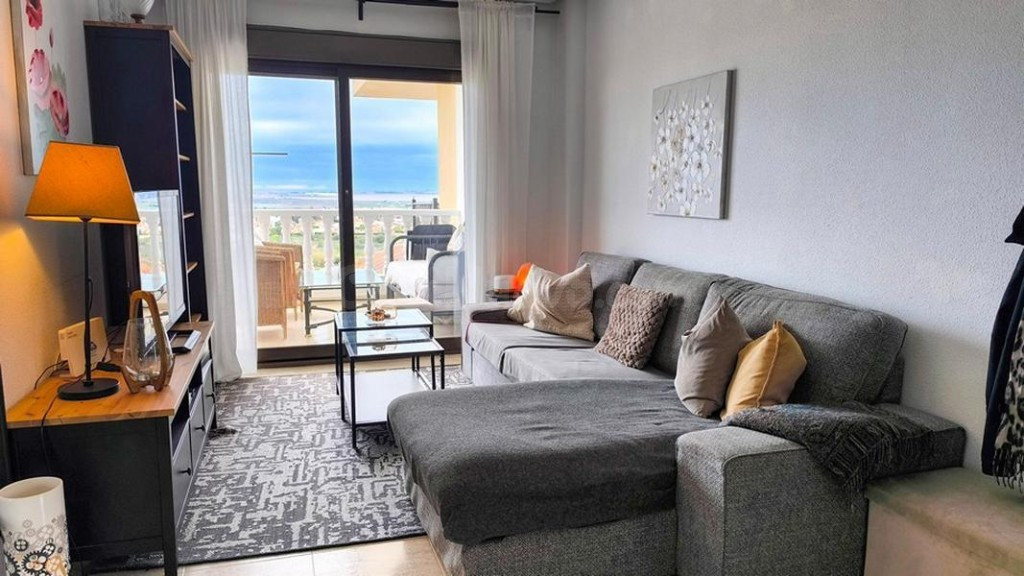 Venta de piso en Ciudad quesada, de 77m2 con 2 dormitorios y - foto 2