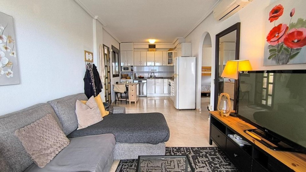 Venta de piso en Ciudad quesada, de 77m2 con 2 dormitorios y - foto 3