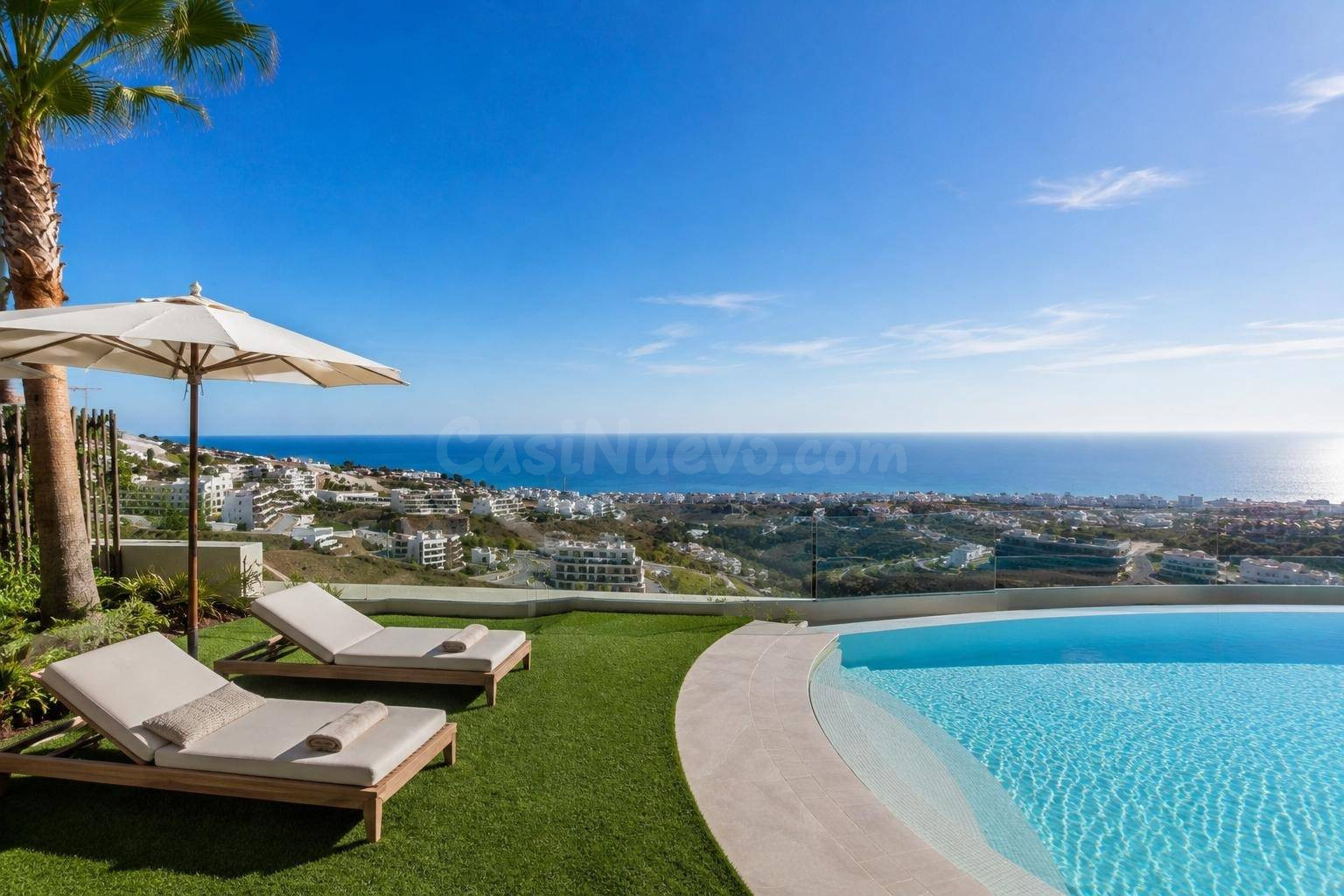 Designer chalet with panoramic sea views in Fuengirola, Higu