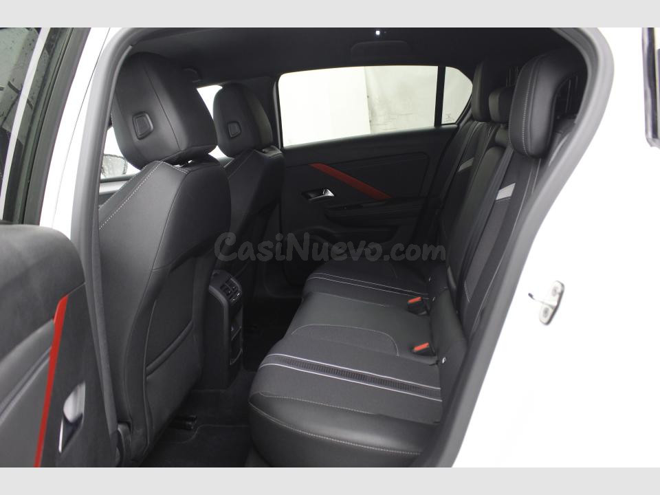 Opel Astra - foto 5