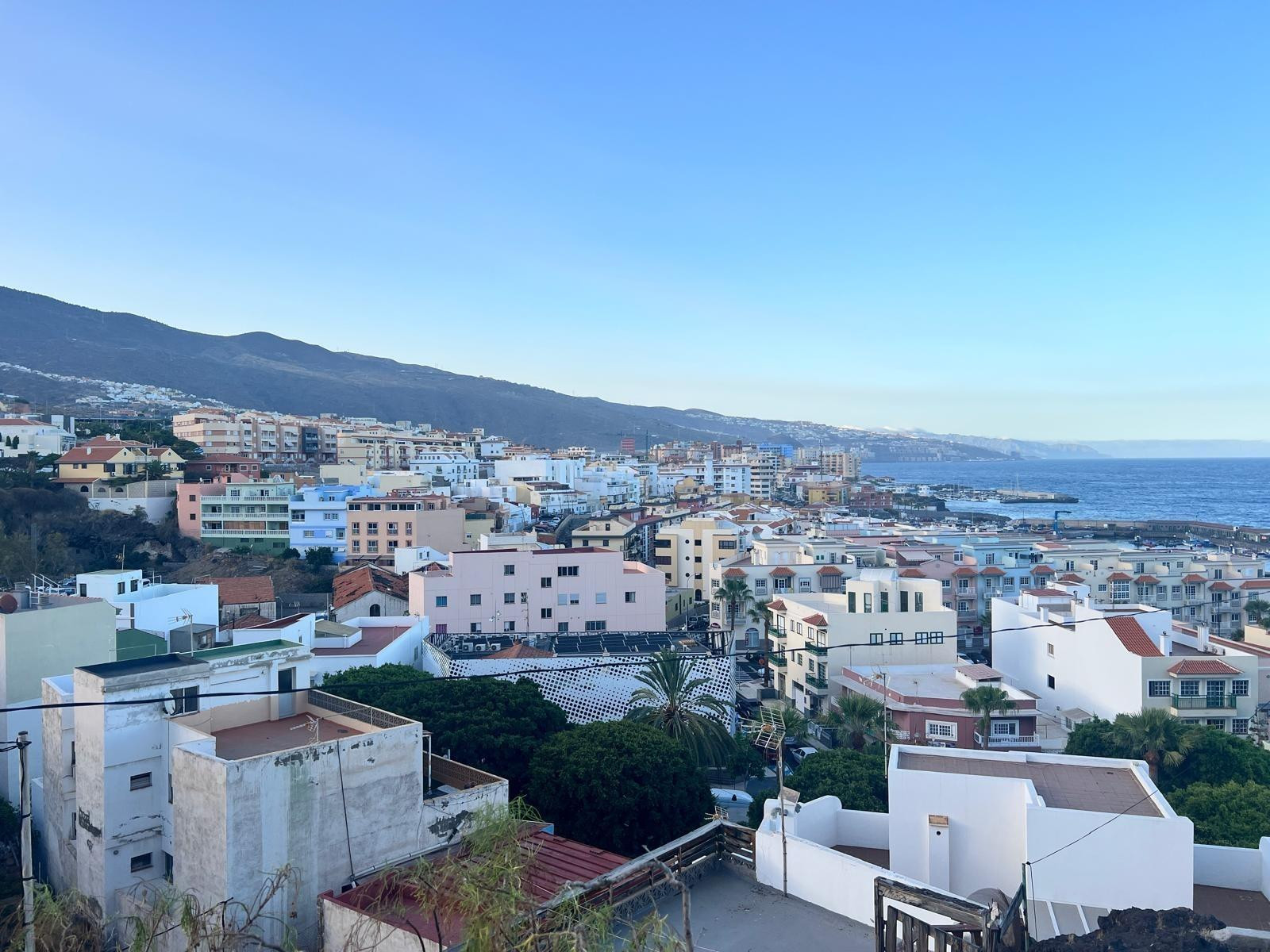 Oportunidad Estratégica: Solar de 330 m2 con gran edificabil - foto 3