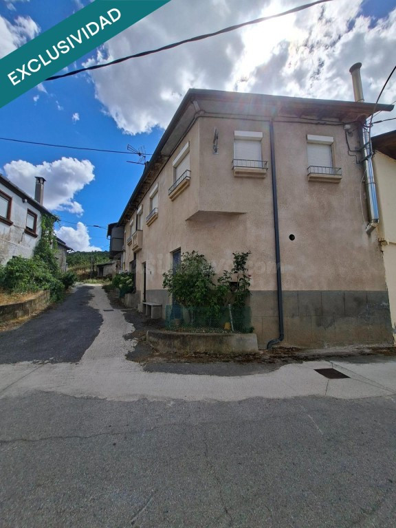 Casa tradicional con terreno y garaje en La Campañana (Caruc - foto 5