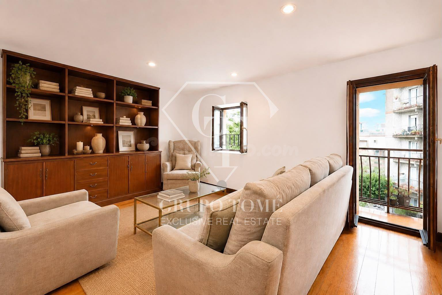 Vivienda acogedora con balcón y vistas despejadas