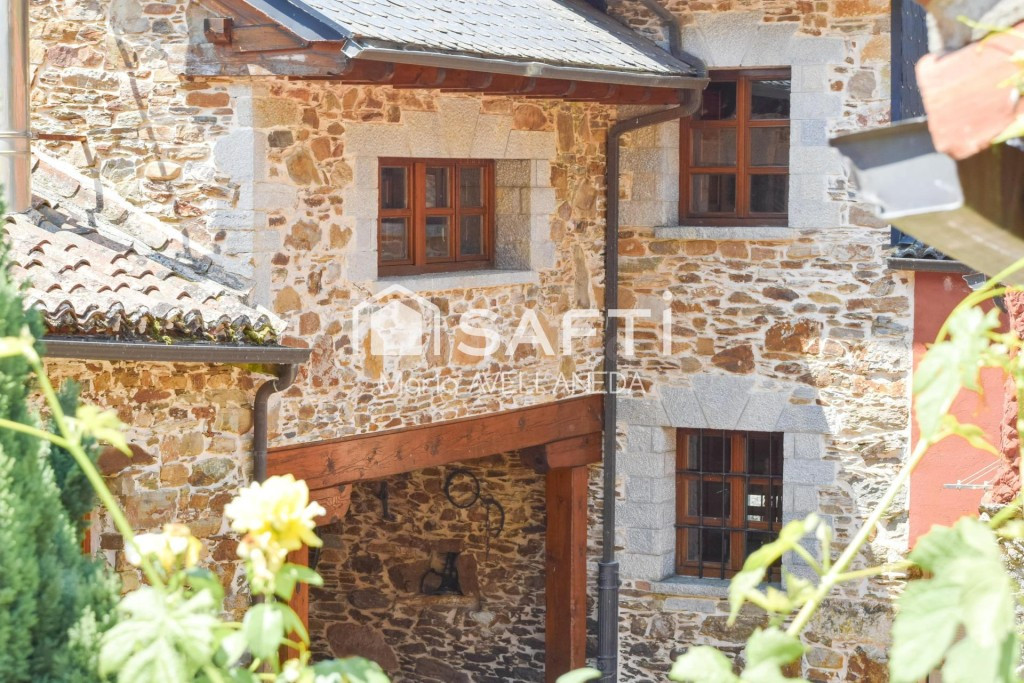 FABULOSA CASA DE PIEDRA TOTALMENTE REFORMADA - foto 5