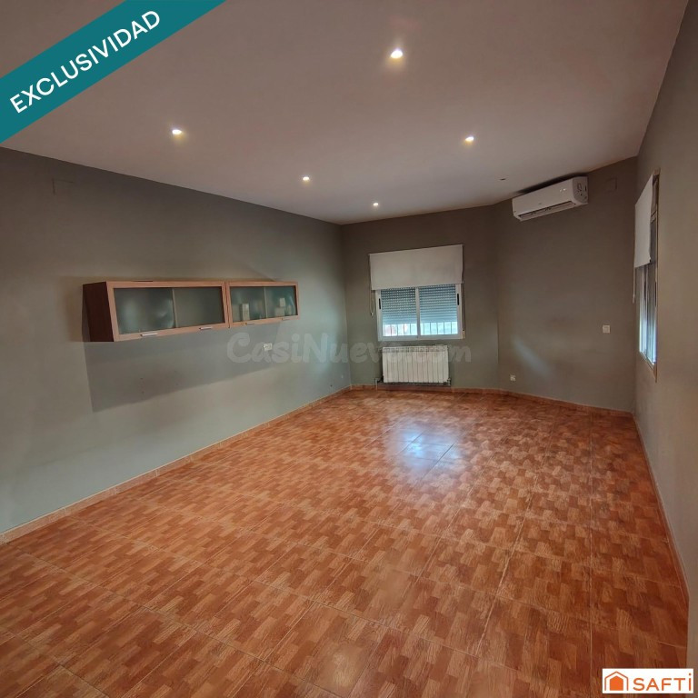 Si buscas una vivienda unifamiliar en pleno centro, con gara - foto 5