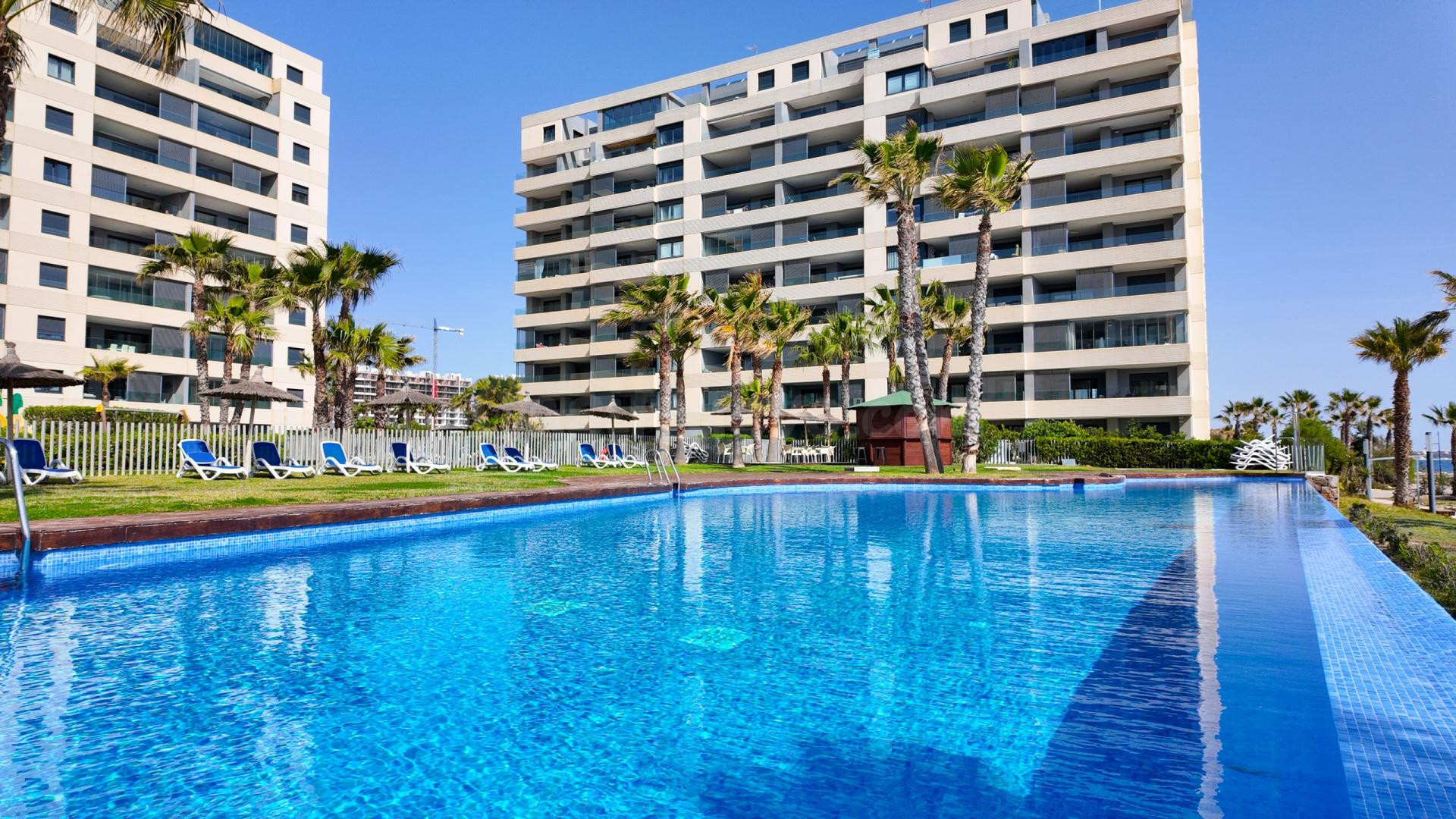 Apartamento 2 habitaciones 120m² en venta - Punta Prima