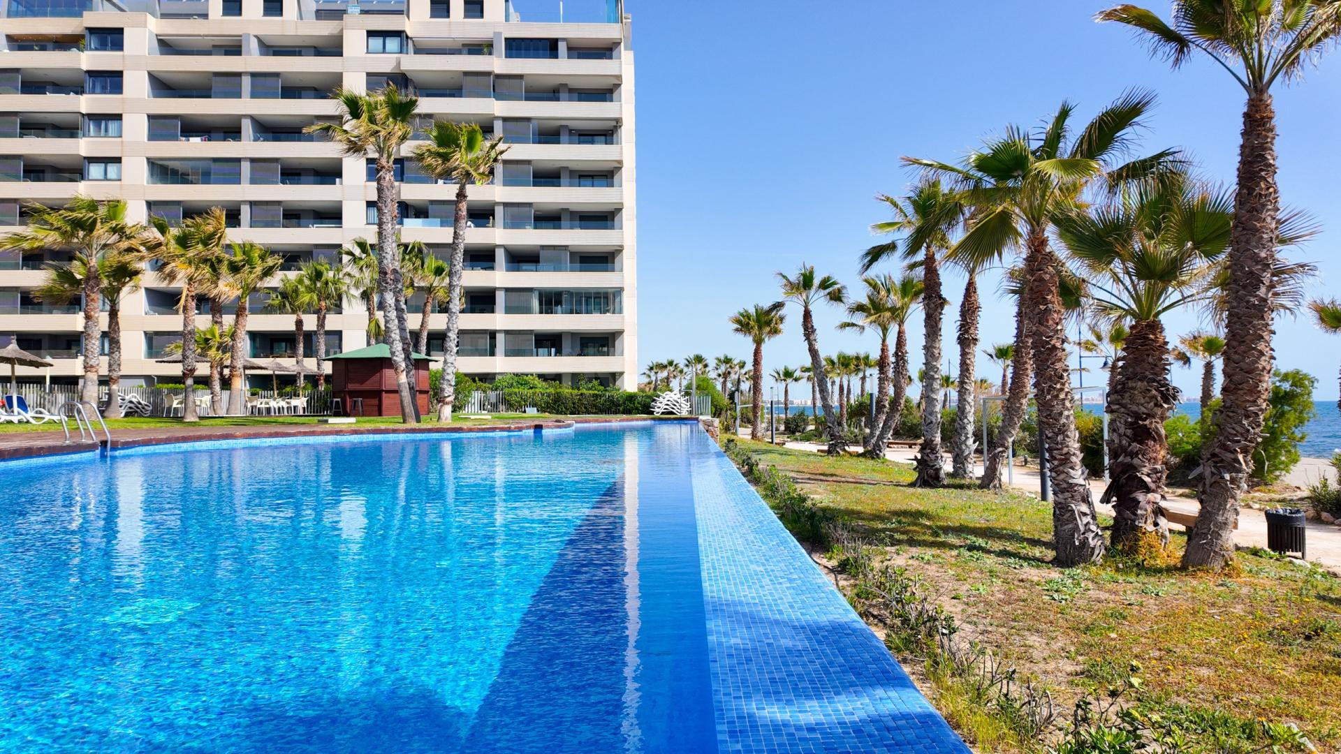 Apartamento 2 habitaciones 120m² en venta - Punta Prima - foto 2