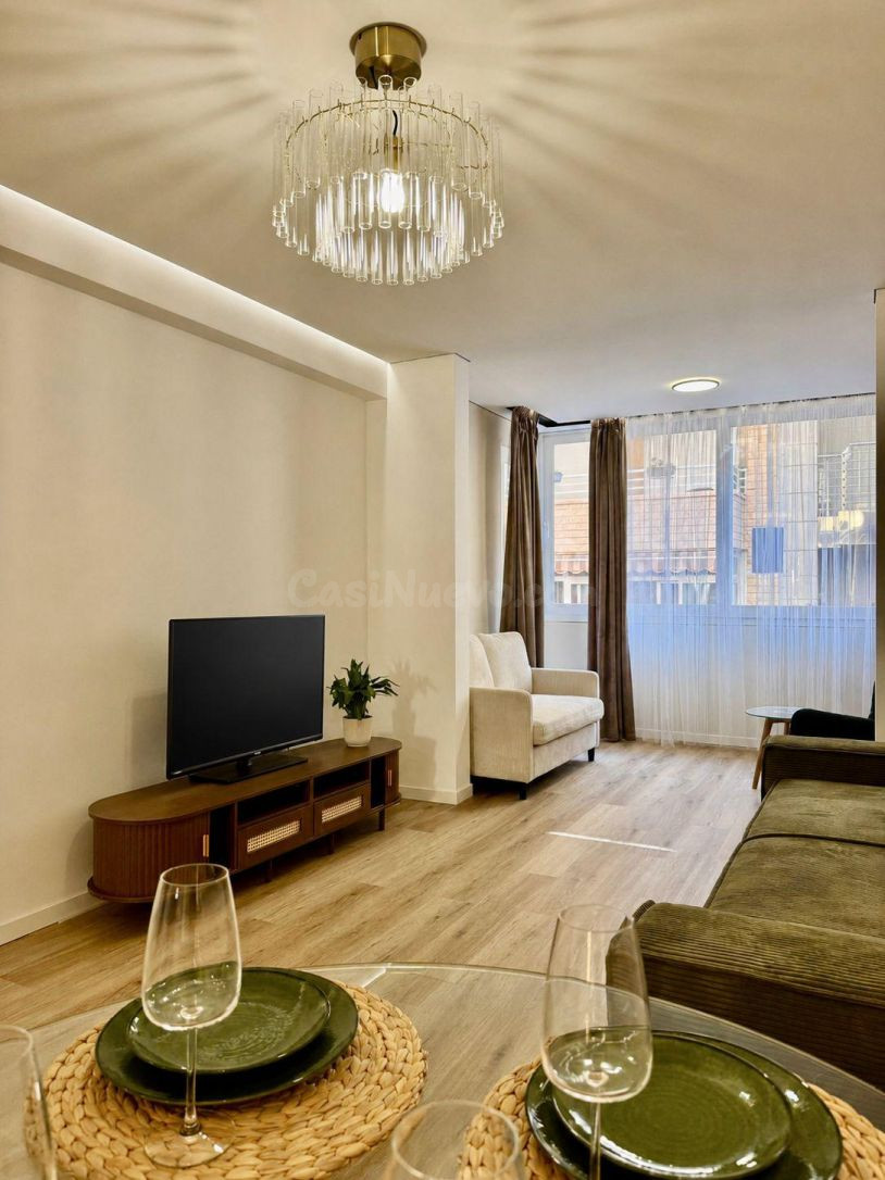 Apartamento 2 habitaciones 78m² en venta - Estacion de autob - foto 2