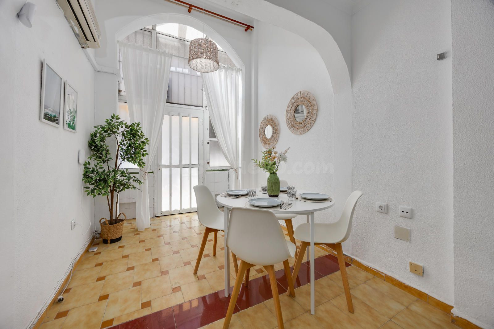 Apartamento 1 habitación 70m² en venta - Estacion de autobus - foto 4