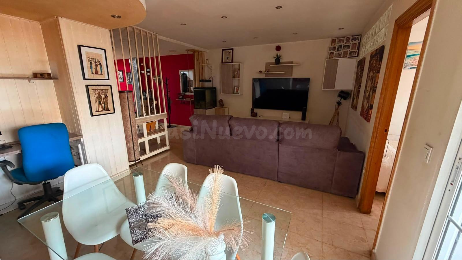 Apartamento reformado con terraza, Alicante, Torrevieja. 3 h - foto 3