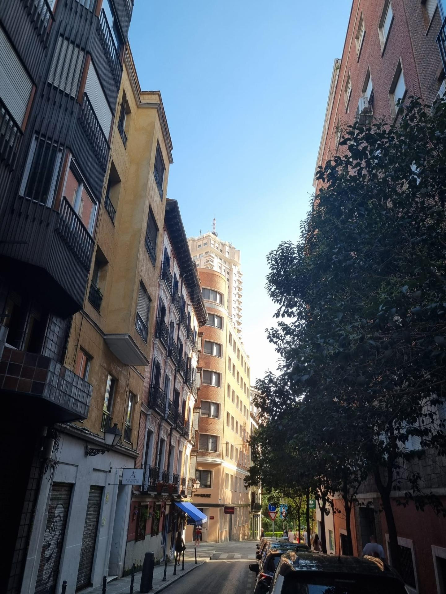 Plaza de garaje cercana a Plaza España - foto 5