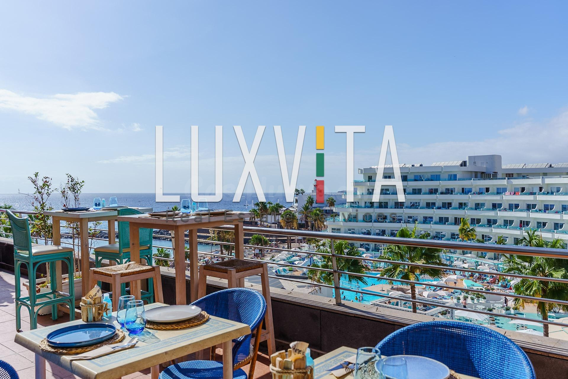 Oportunidad de Restaurante en Costa Adeje - Terraza con Vistas al Mar