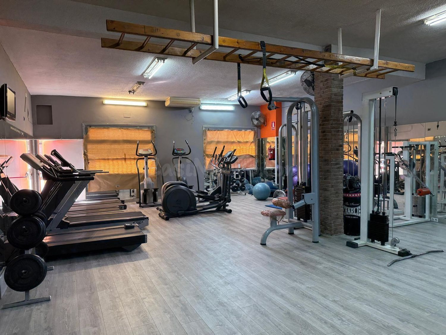 Almacén 516m² en venta - centro