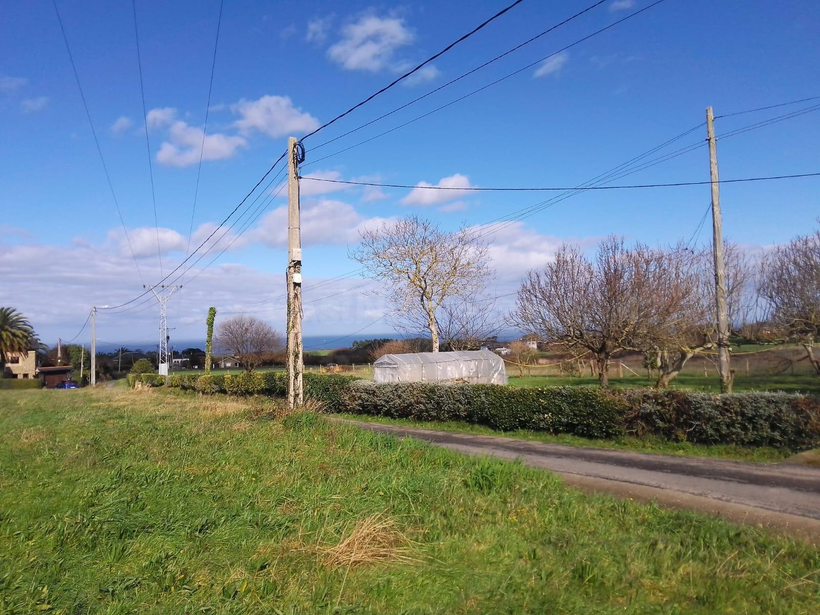 Venta de finca en OTUR  ( VALDÉS) - foto 2
