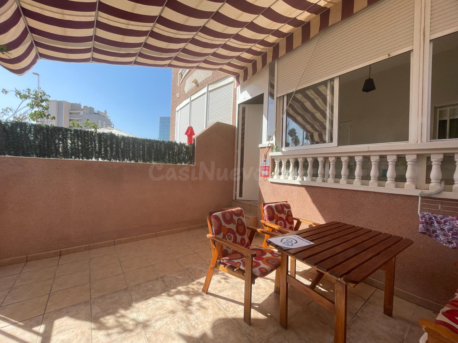 Apartamento en planta baja con jardín privado, piscina, gara - foto 4
