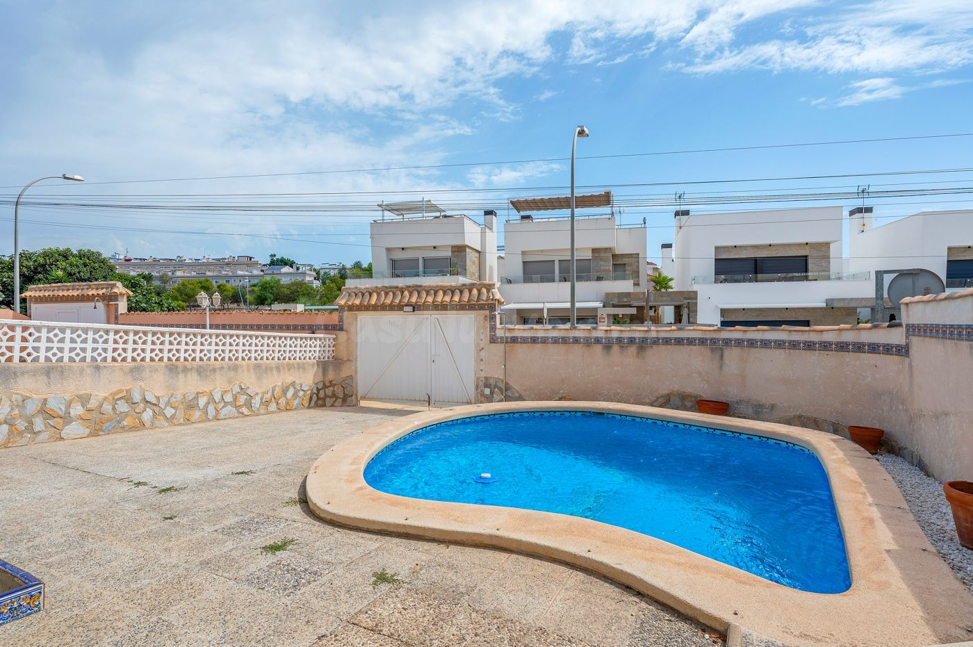 CASA DE 3 DORMITORIOS 2 BAÑOS EN SAN MIGUEL DE SALINAS ( ALI - foto 4