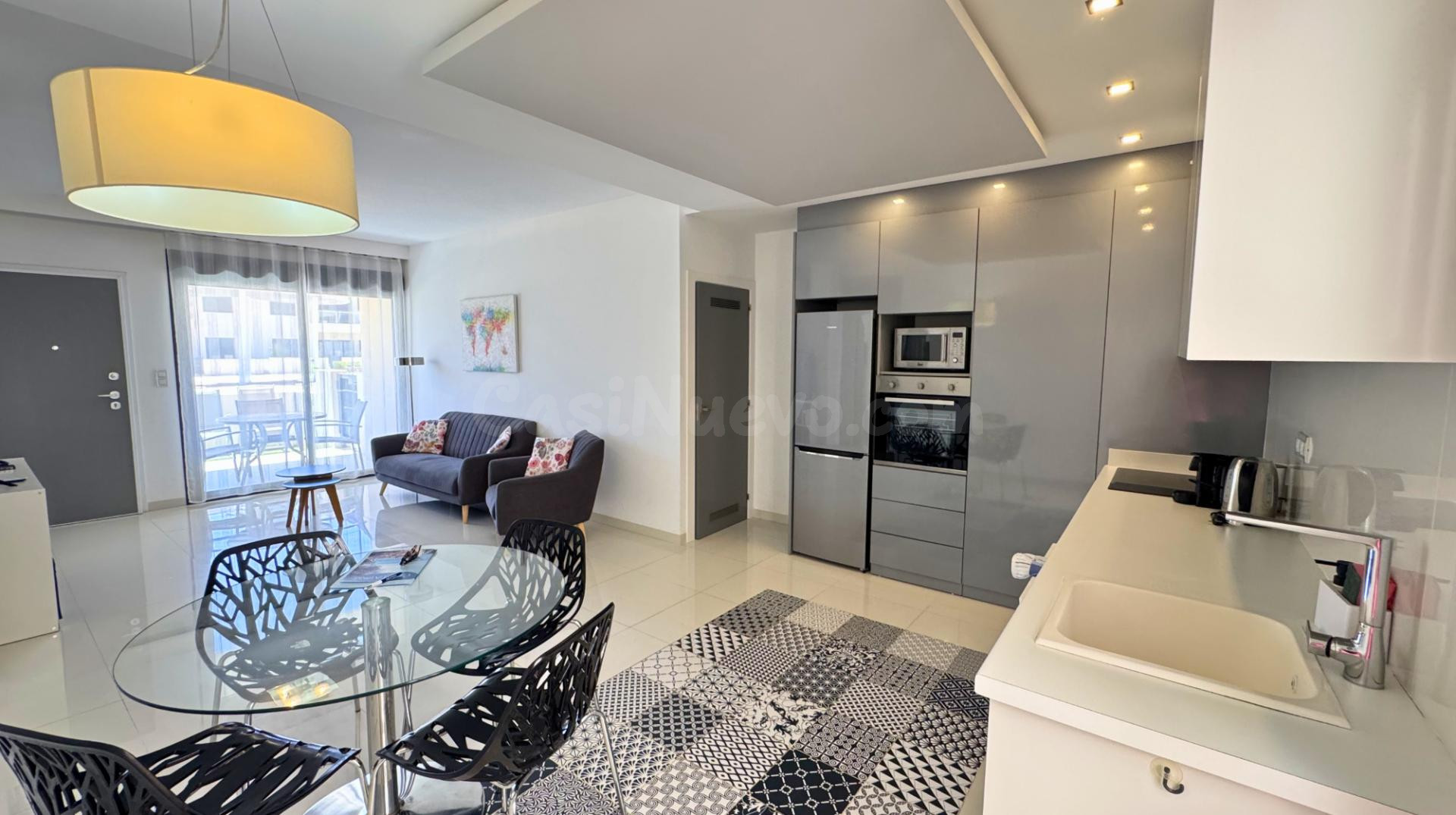 APARTAMENTO DE 2 DORMITORIOS Y 2 BAÑOS EN MIL PALMERAS (PILAR DE HORADADA)