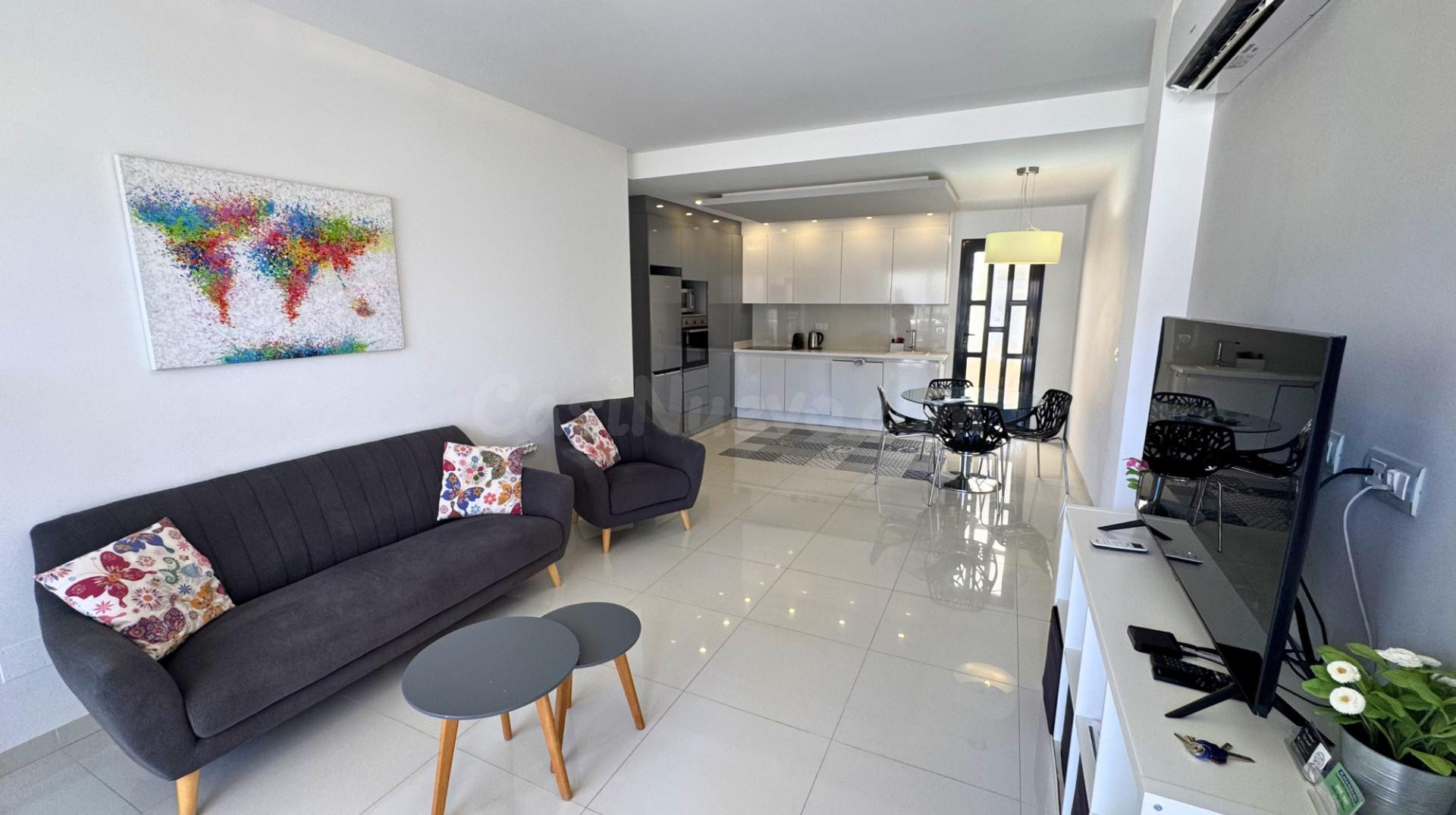 APARTAMENTO DE 2 DORMITORIOS Y 2 BAÑOS EN MIL PALMERAS (PILA - foto 2