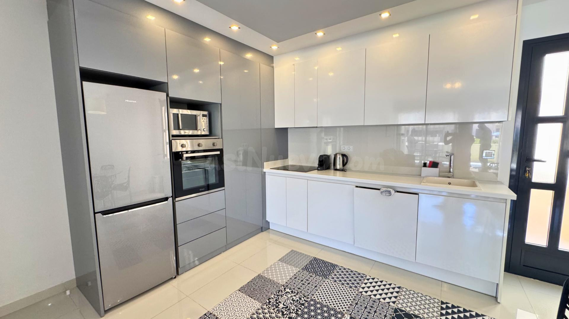 APARTAMENTO DE 2 DORMITORIOS Y 2 BAÑOS EN MIL PALMERAS (PILA - foto 3