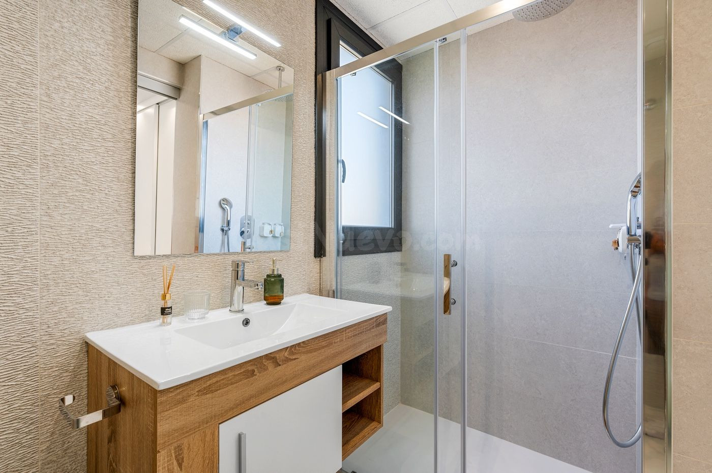APARTAMENTO DE 2 DORMITORIOS 2 BAÑOS EN PLAYA FLAMENCA ( ORI - foto 3