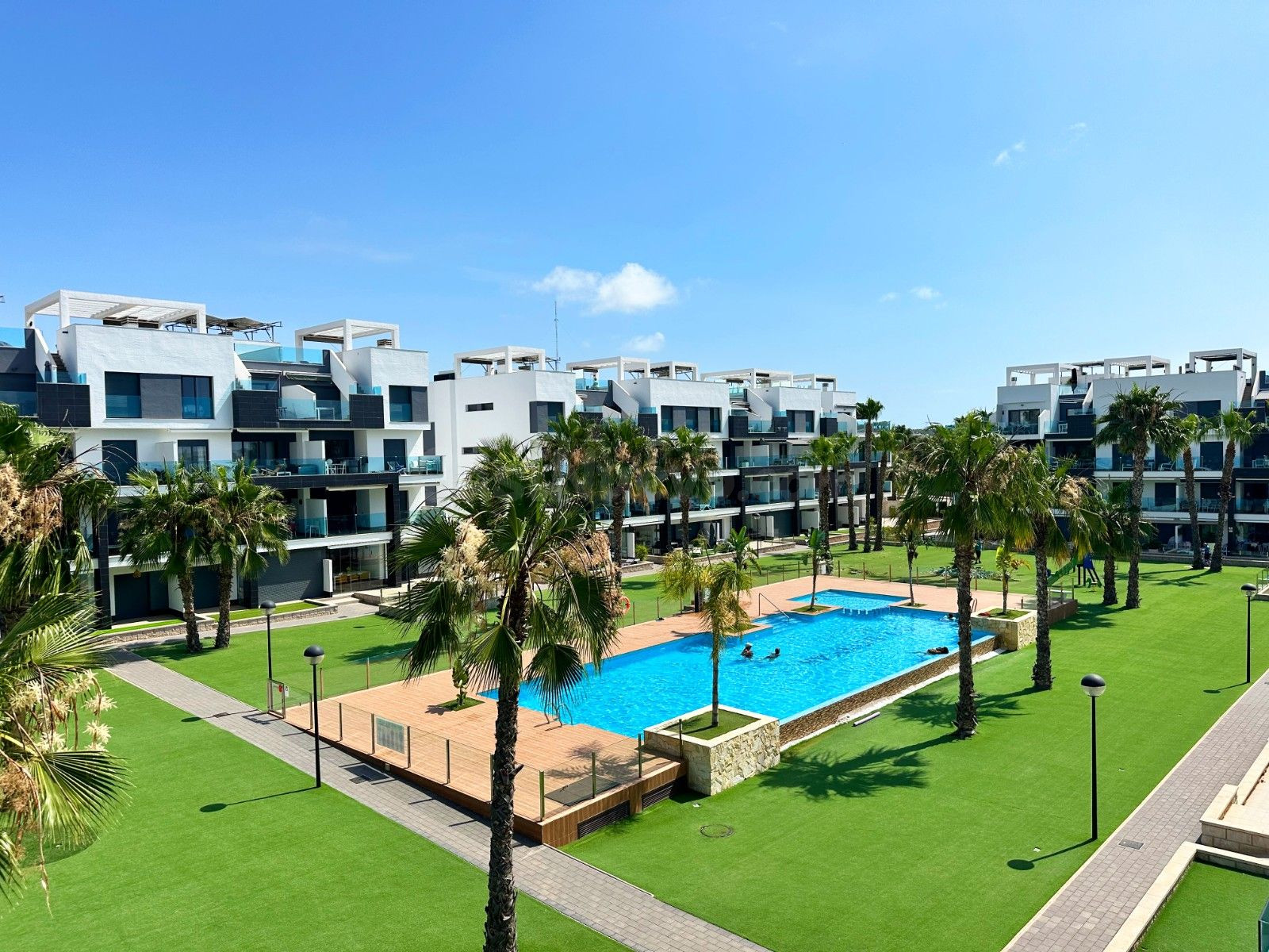 APARTAMENTO DE 2 DORMITORIOS 2 BAÑOS EN GUARDAMAR DEL SEGURA (OASIS BEACH XII) EL RASO