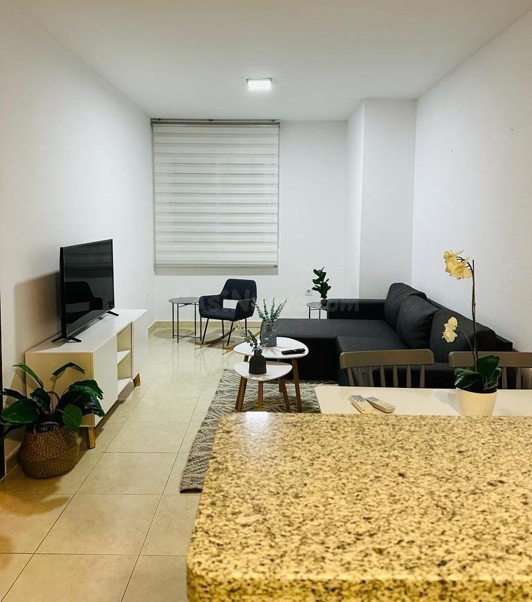 APARTAMENTO DE 70m2 EN URB. EL PRADO - foto 2