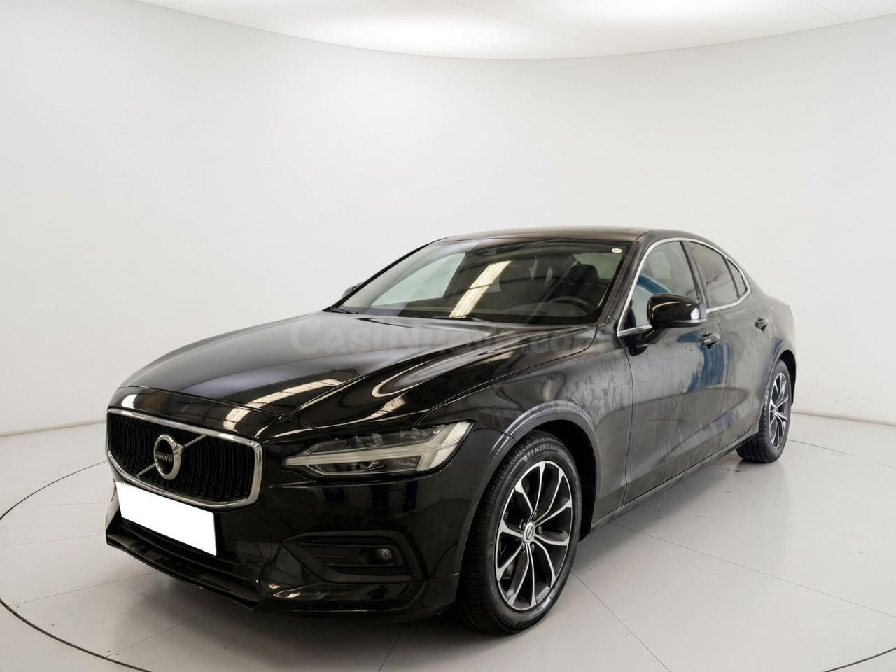 VOLVO S60 B4 FWD MOMENTUM PRO OUT