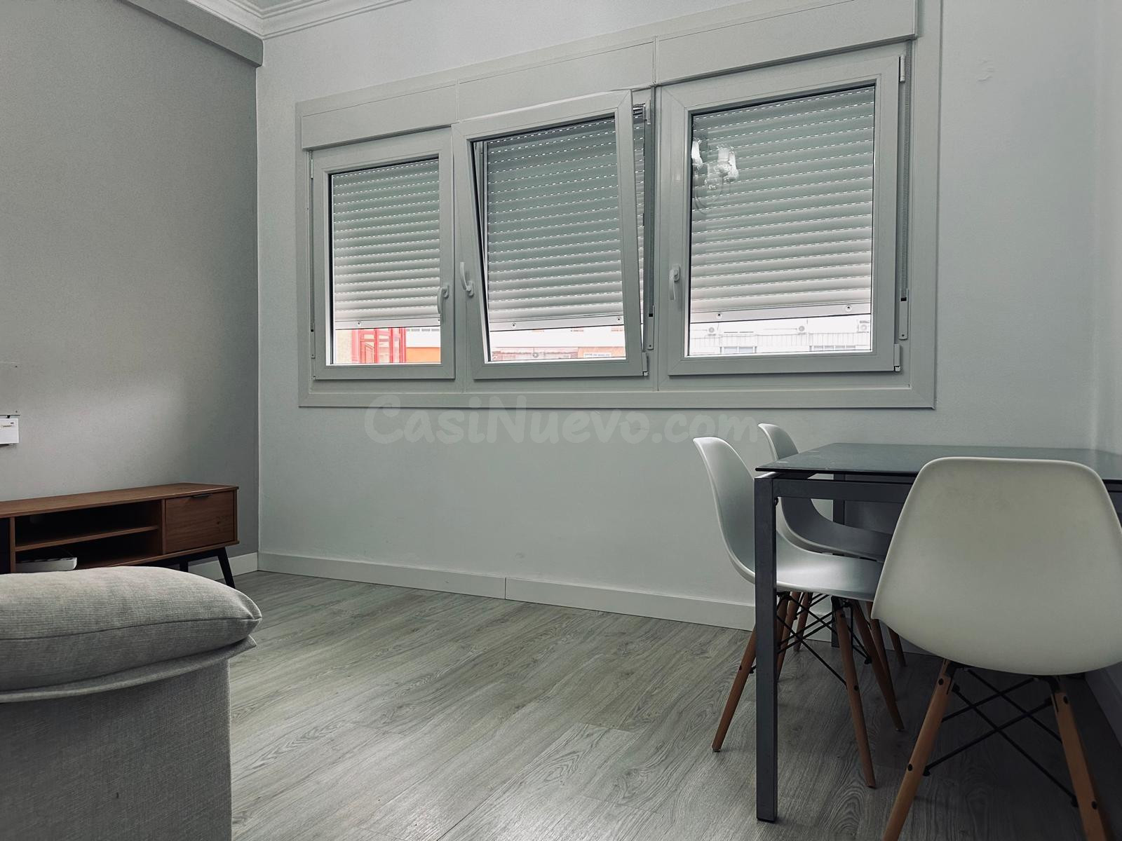 Acogedora Vivienda Reformada en Alquiler en el Centro de Our - foto 2