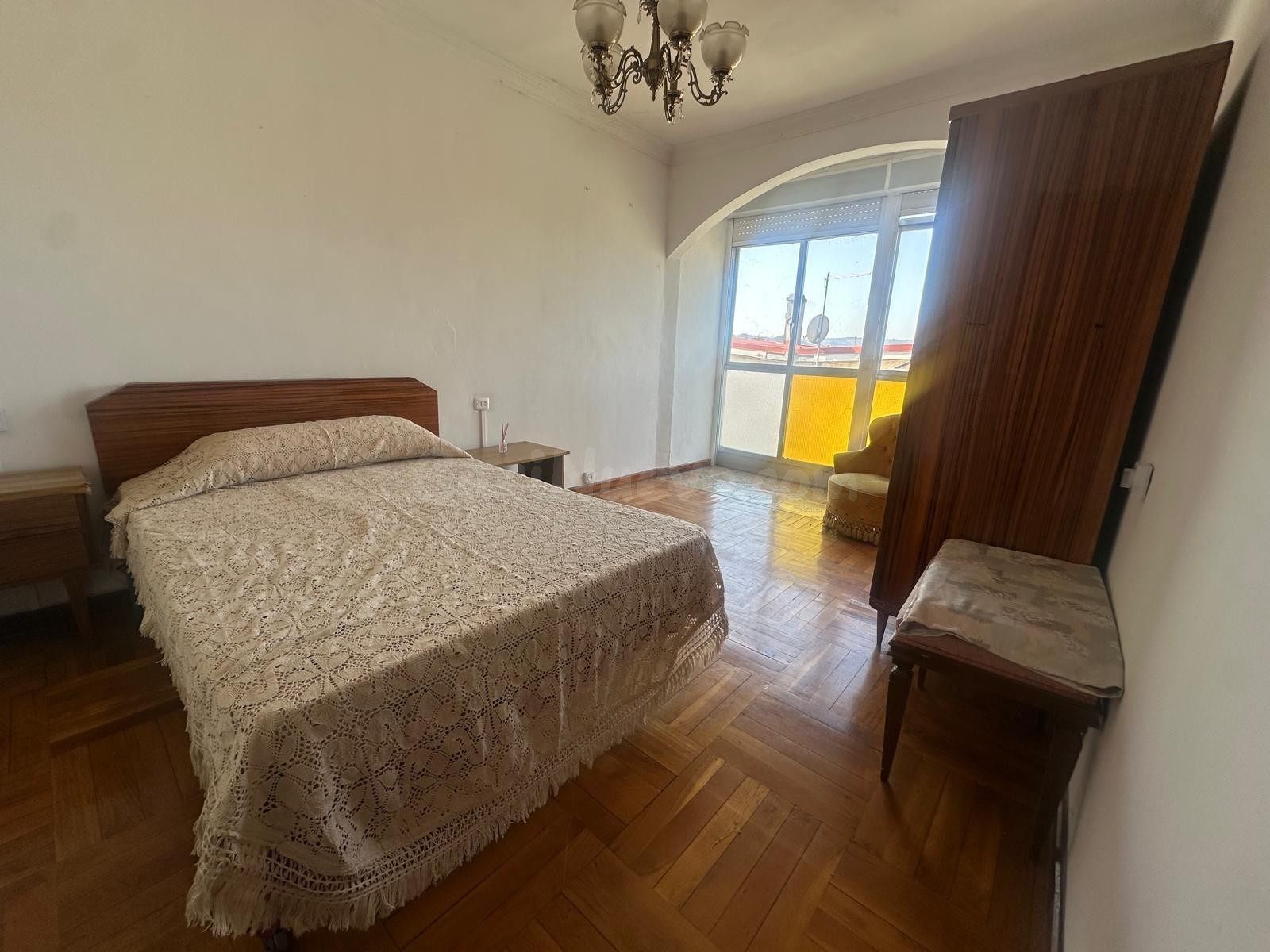 Se vende piso con local de 28 m2 en Barrocanes - foto 2
