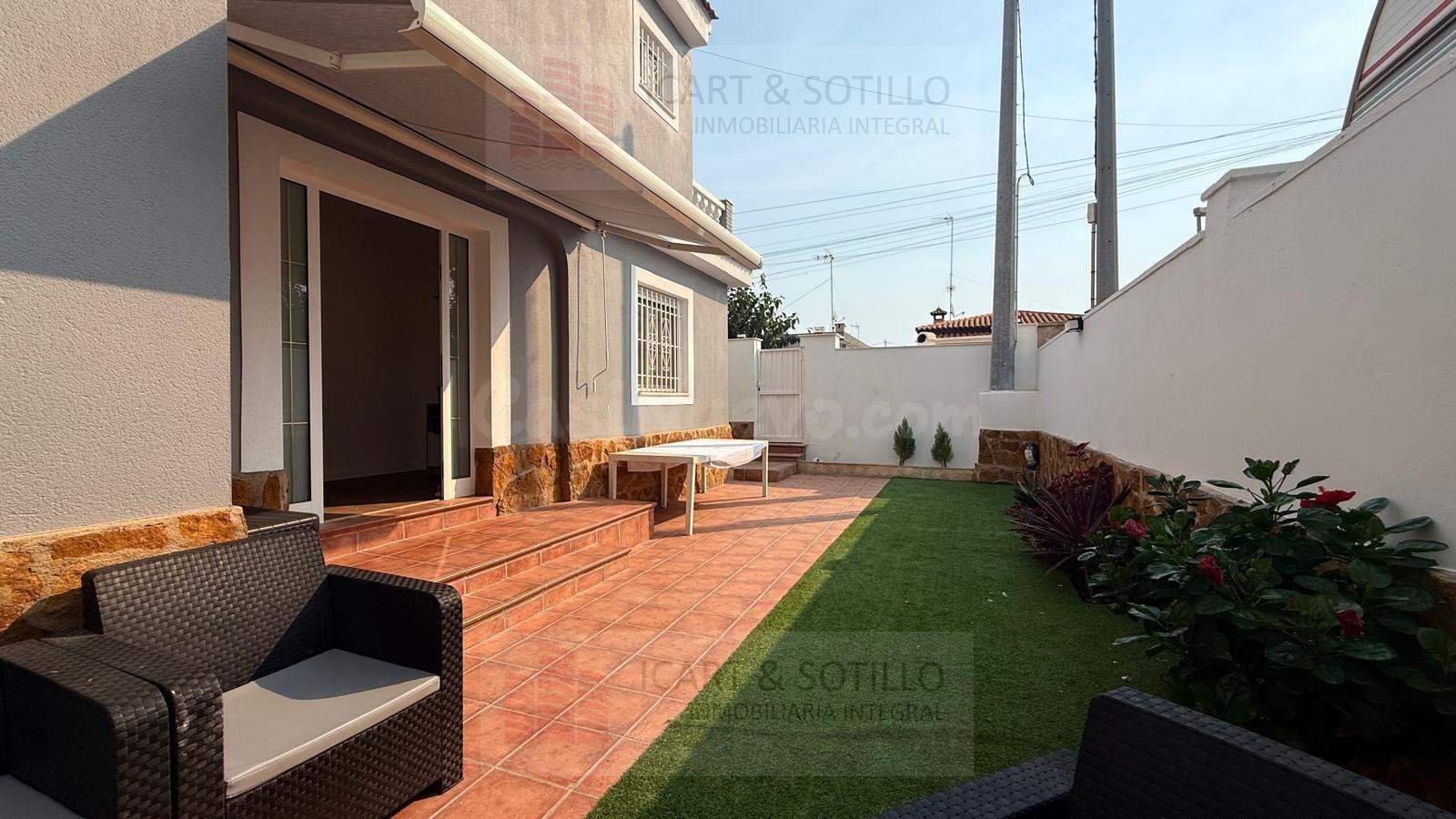 Chalet totalmente reformado a 200 metros de la playa en Vina